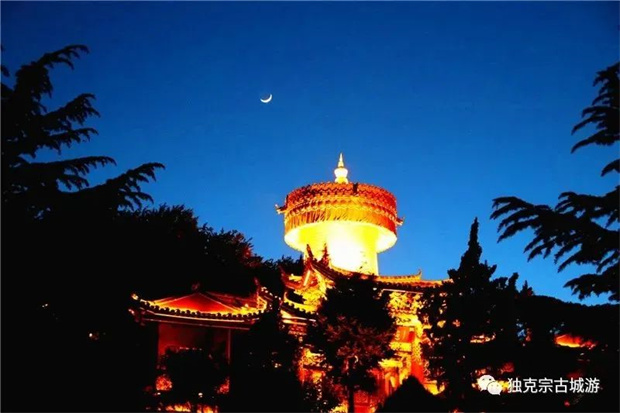 云南隐藏一个千年古城，被誉为“月光之城”