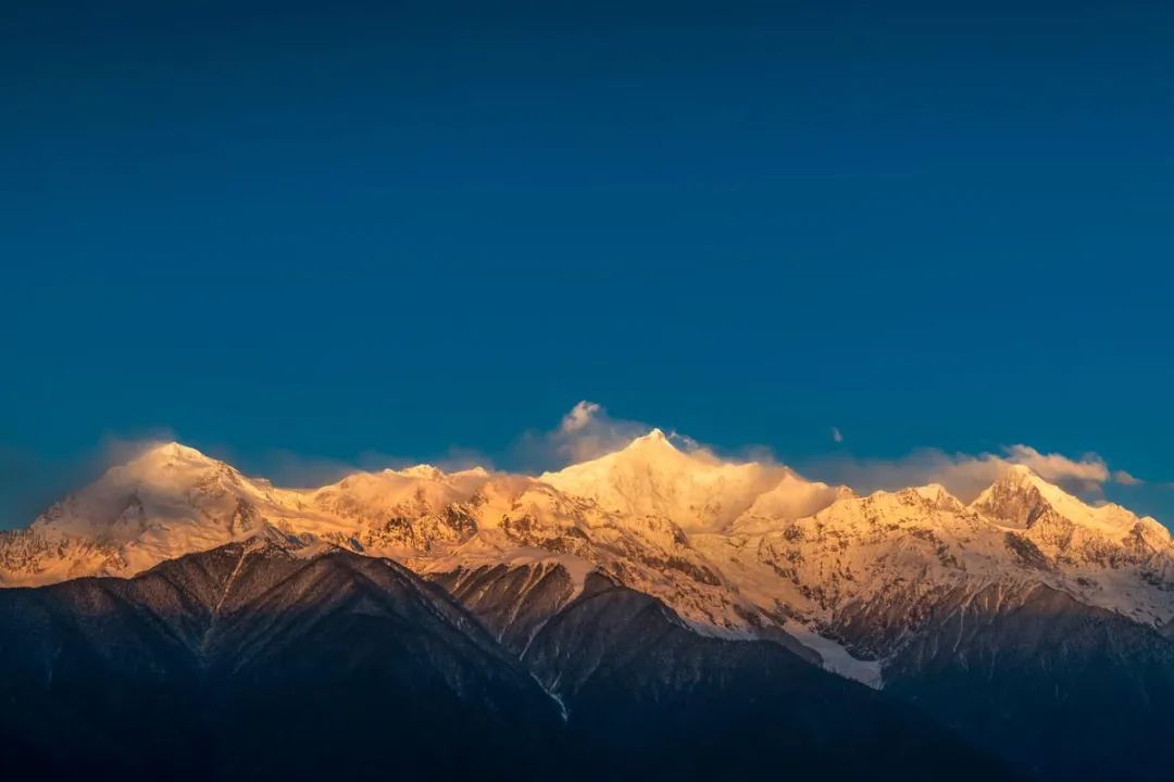 梅里雪山