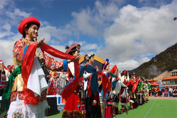 香格里拉旅游：相约彩云之巅 2026德钦·梅里雪山第十二届弦子文化艺术展演系列活动即将启幕